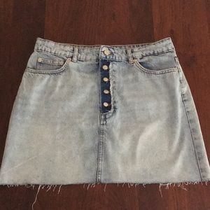 Zara exposed hem button up mini skirt
